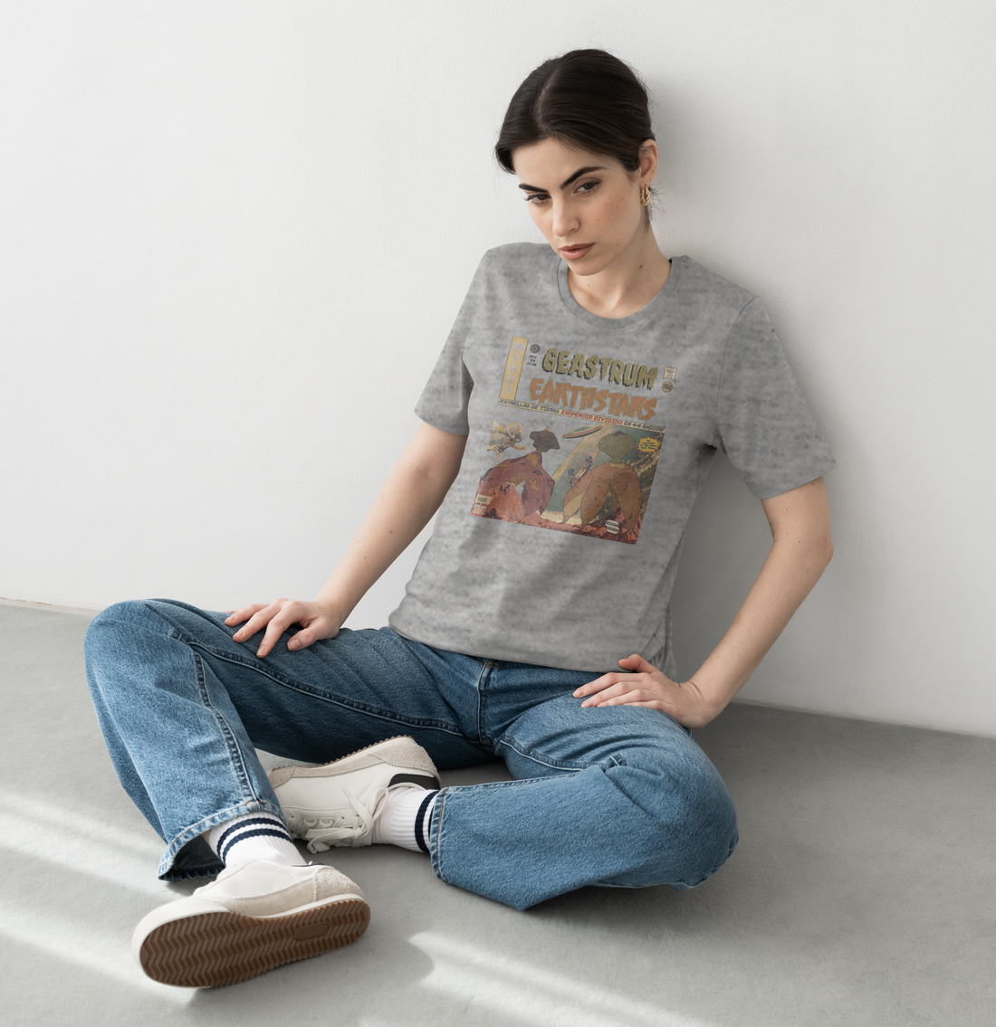 Playera mushroom earth star Geastrum fornicatum lady T-shirt